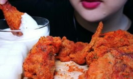 吃炸鸡视频,视频带你一探究竟